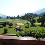 Haus Regina Aparthotel Strobl