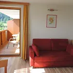 Haus Regina Aparthotel 3*