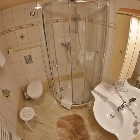 Haus Regina Apartmanhotel 3*